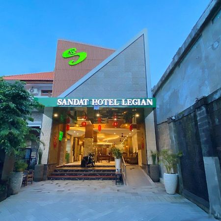 Sandat Hotel Legian Exterior photo