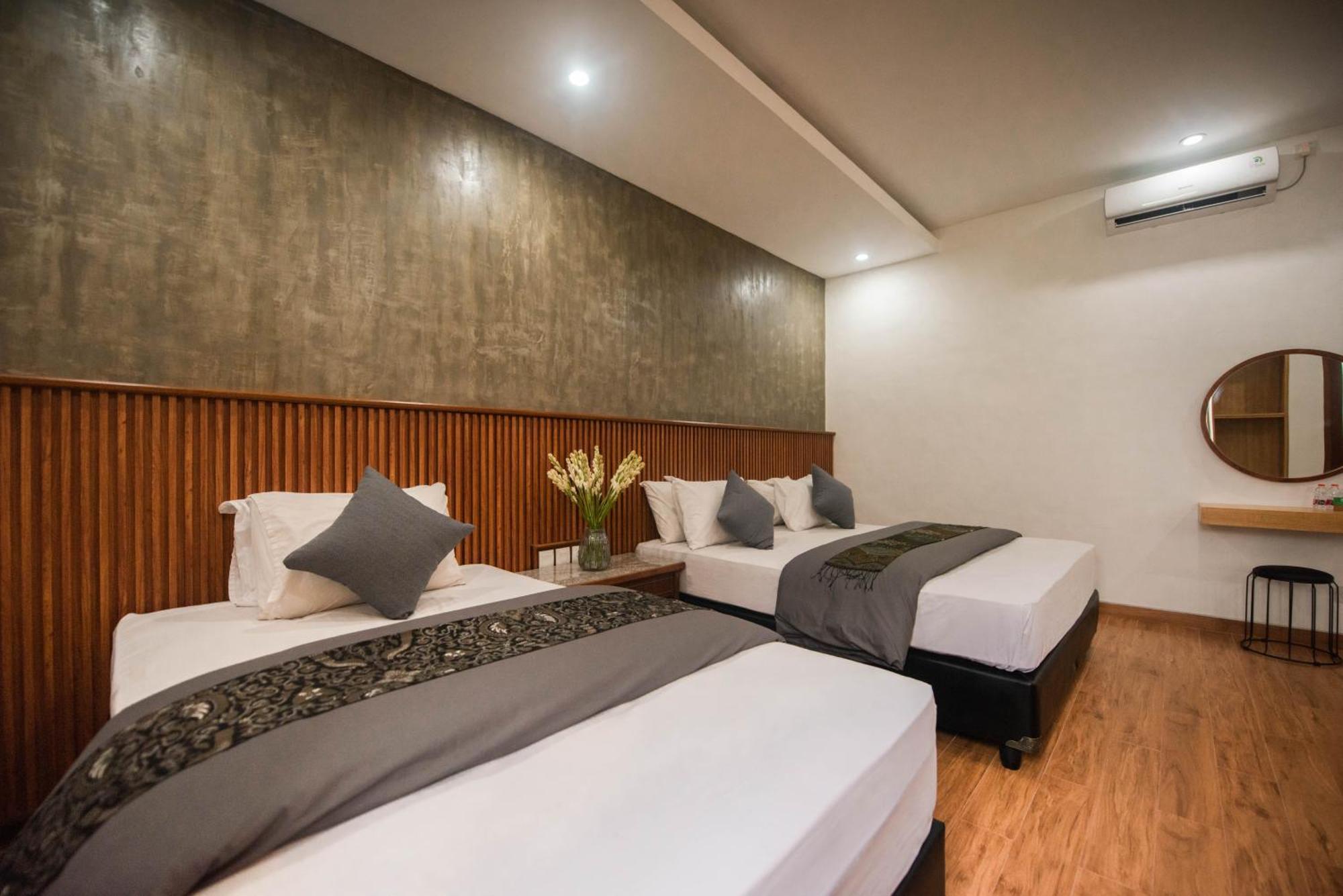 Sandat Hotel Legian Exterior photo