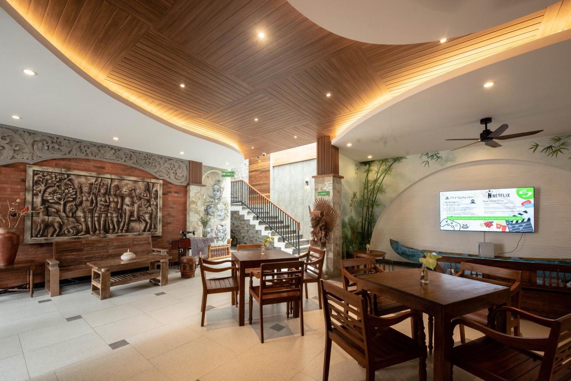 Sandat Hotel Legian Exterior photo