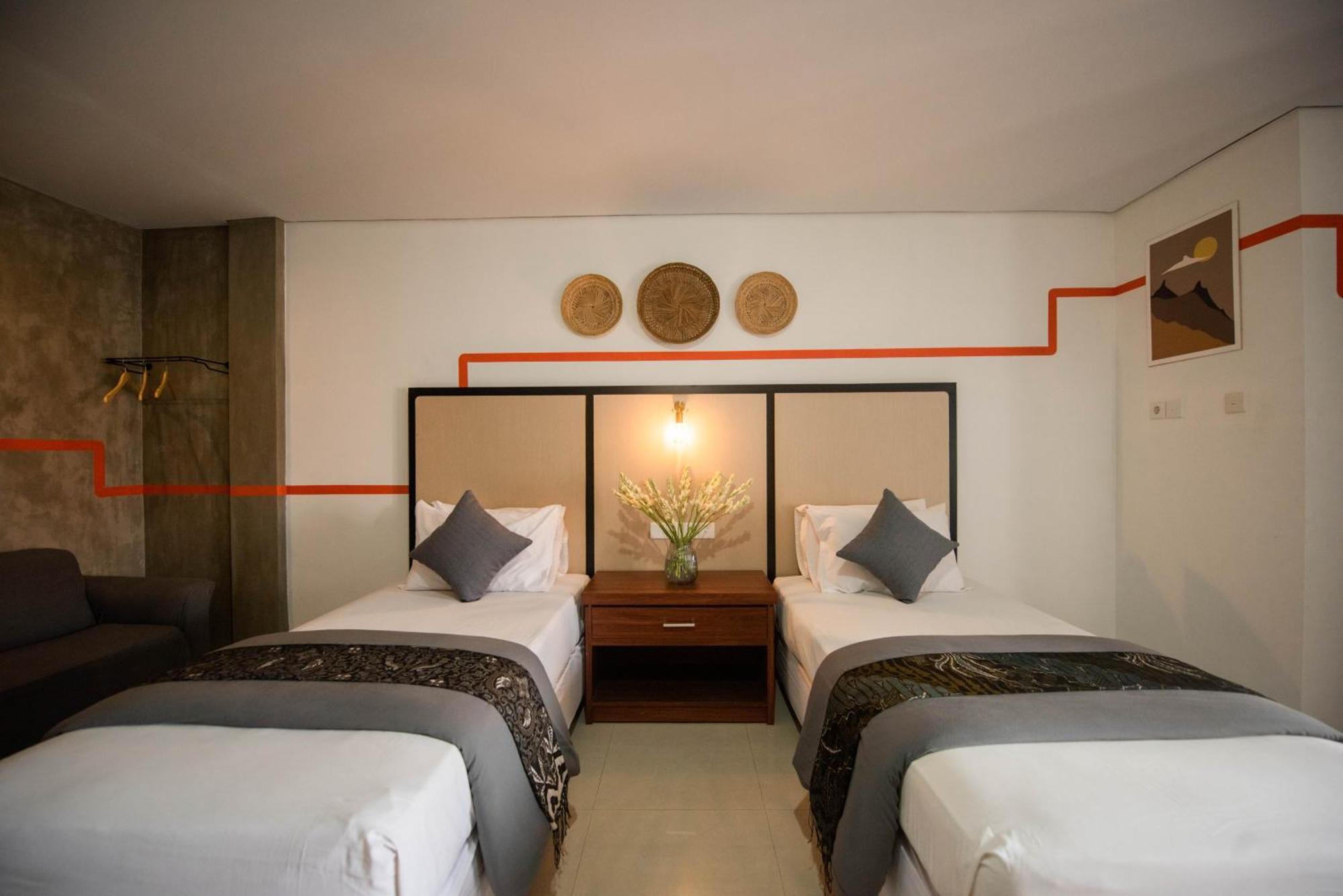 Sandat Hotel Legian Exterior photo
