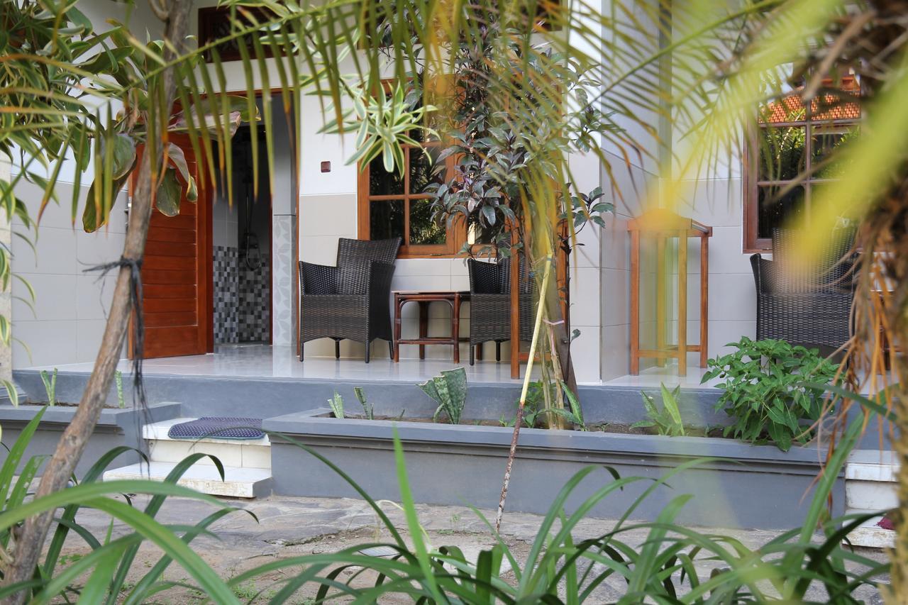 Sandat Hotel Legian Exterior photo